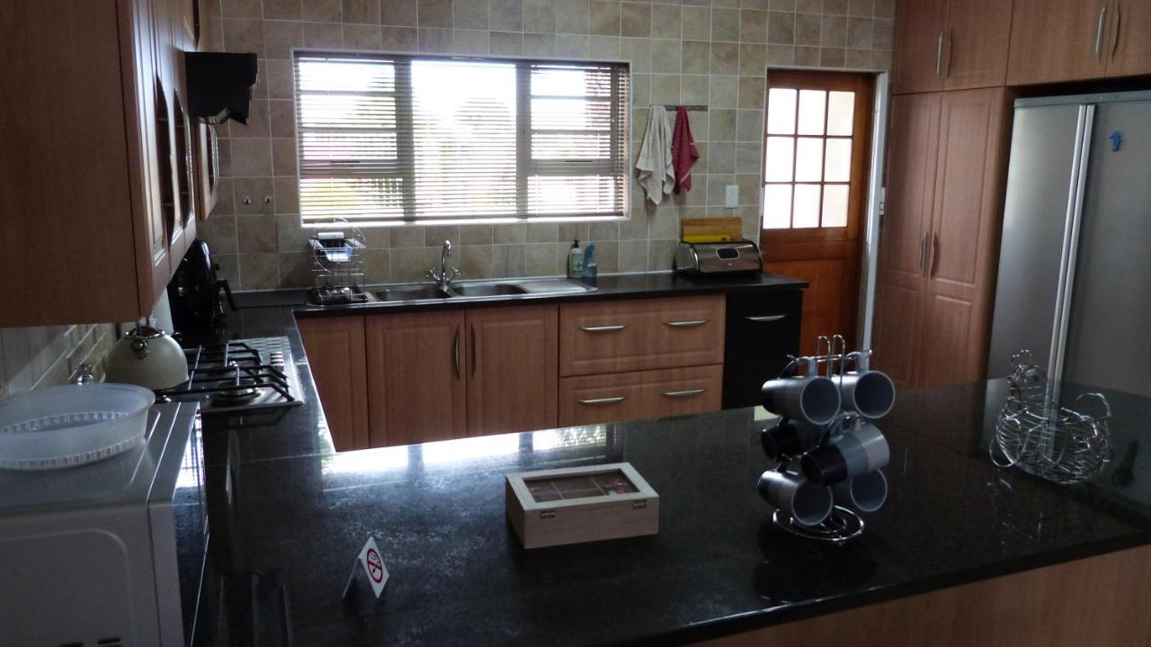 Settle Inn Self Catering Units Colchester Esterno foto