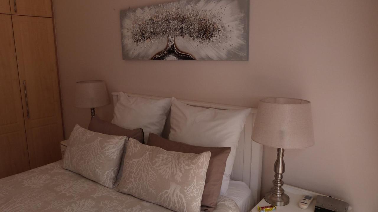 Settle Inn Self Catering Units Colchester Esterno foto